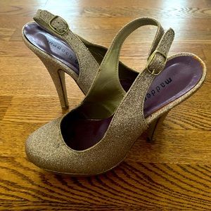 Madden Girl Sookiee Gold Glitter Slingback Platform Closed Toe Heels Size 7 1/2